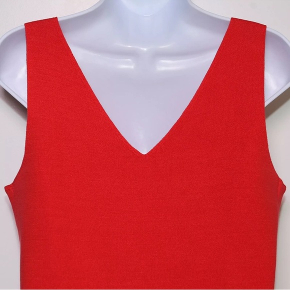 MM.LAFLEUR - Red Sleeveless V-Neck Stretch Tank Top Shirt - Women's Medium 🔥 - Picture 5 of 9